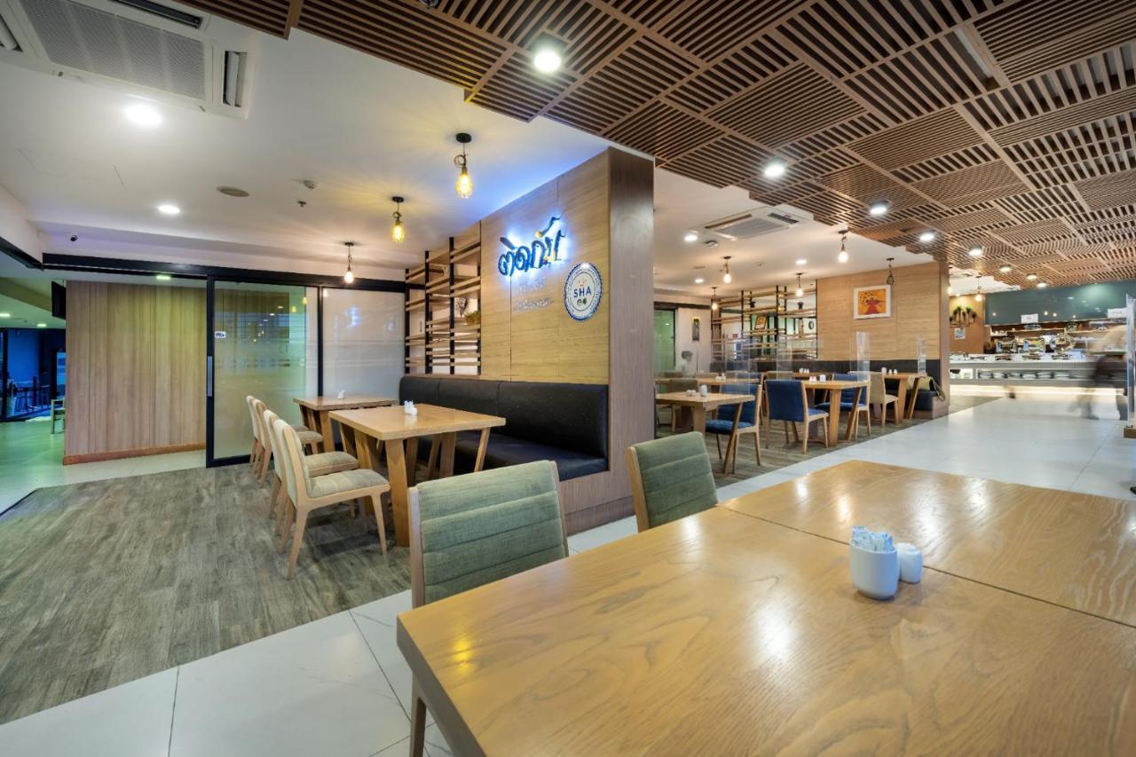 罗勇普拉埃高级酒店-前瓦里迪瓦中部罗勇酒店 酒店